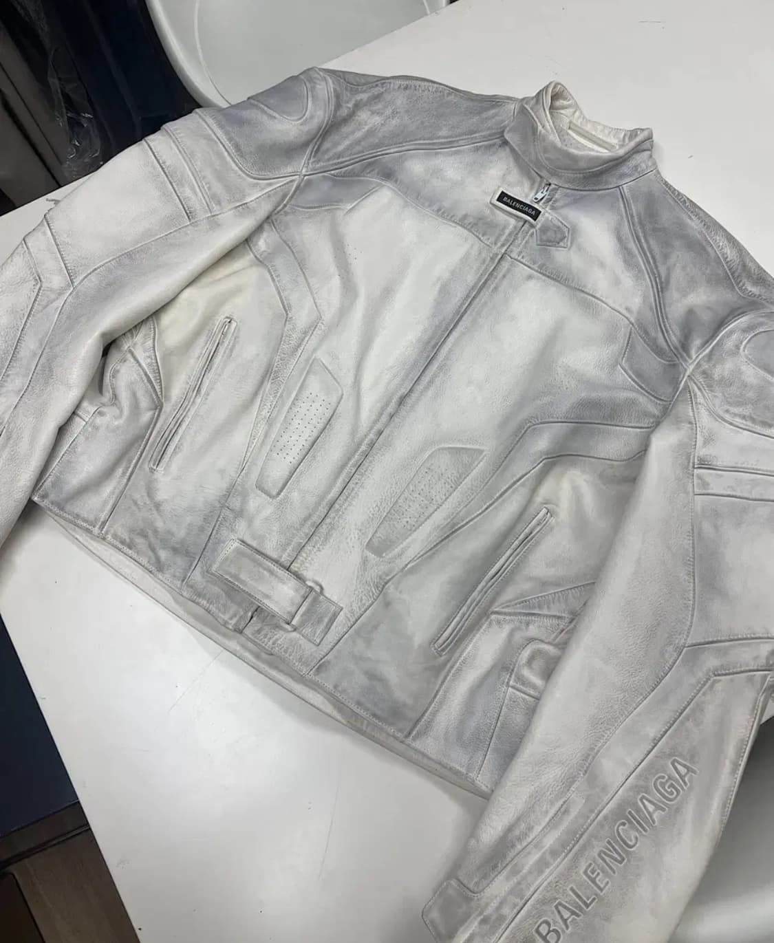 발렌시아가 오버사이즈 바이커 레더 자켓  상품이미지2