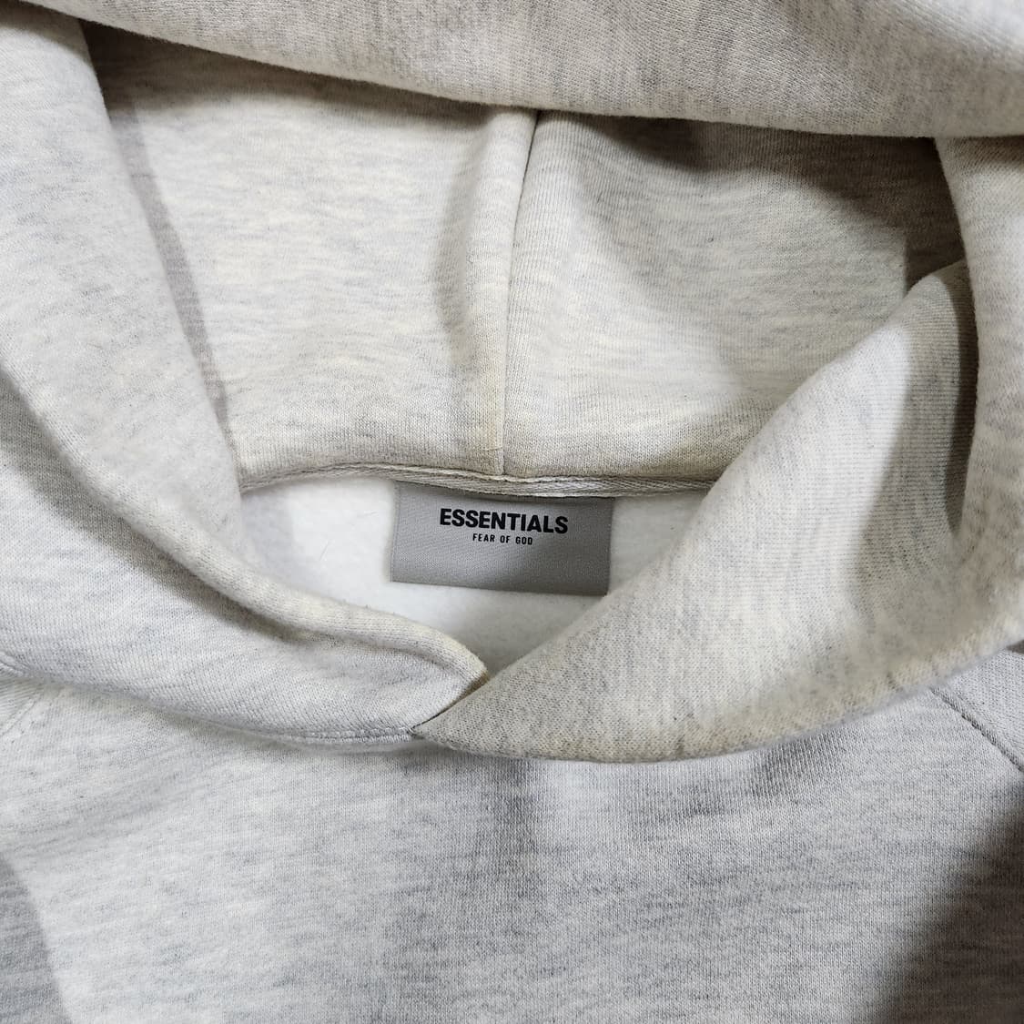 피어오브갓 에센셜 3D 실리콘 앞로고 아플리케 풀오버 후드 오트밀 상품이미지5