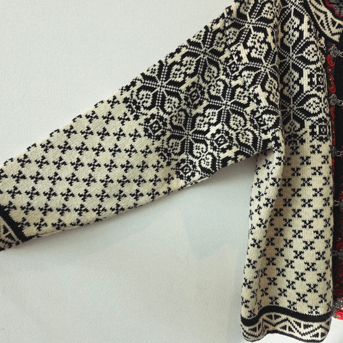 노르웨이 스예벨란드 노르딕 자수 울 100 빈티지 니트 가디건 상품이미지6