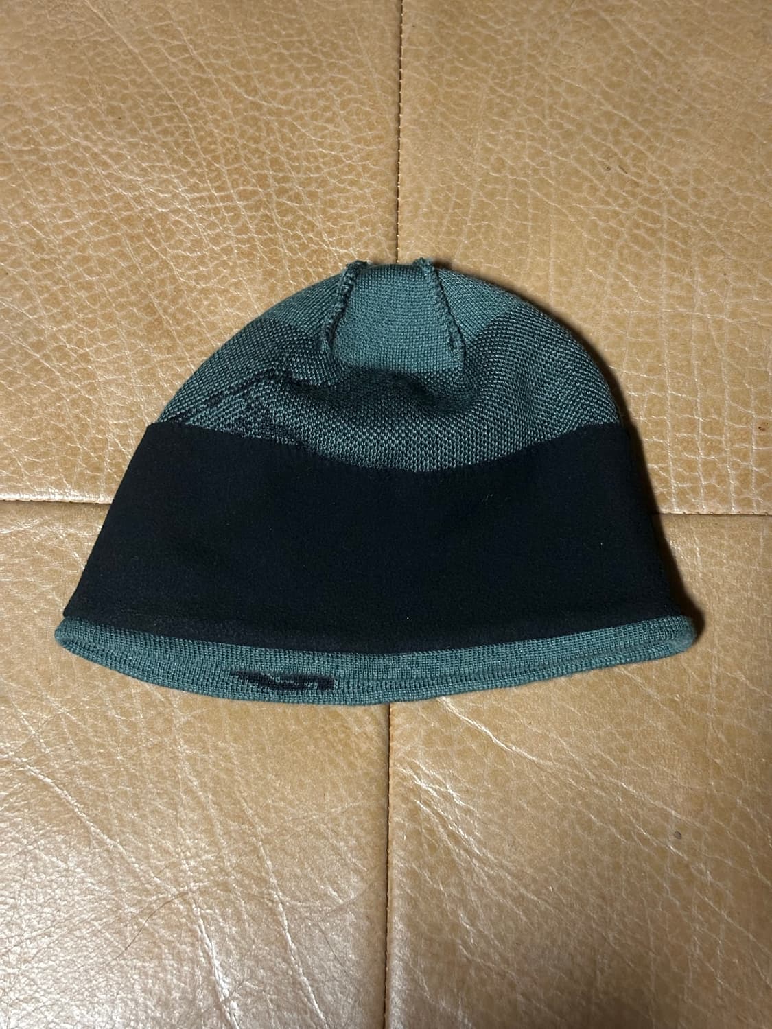 아크테릭스 버드 헤드 토크 비니 (Dark Magic) 상품이미지5