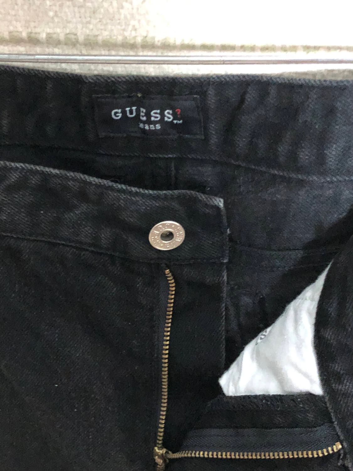 게스 스트레이트 핏 흑청 블랙진 데님 청바지 상품이미지4