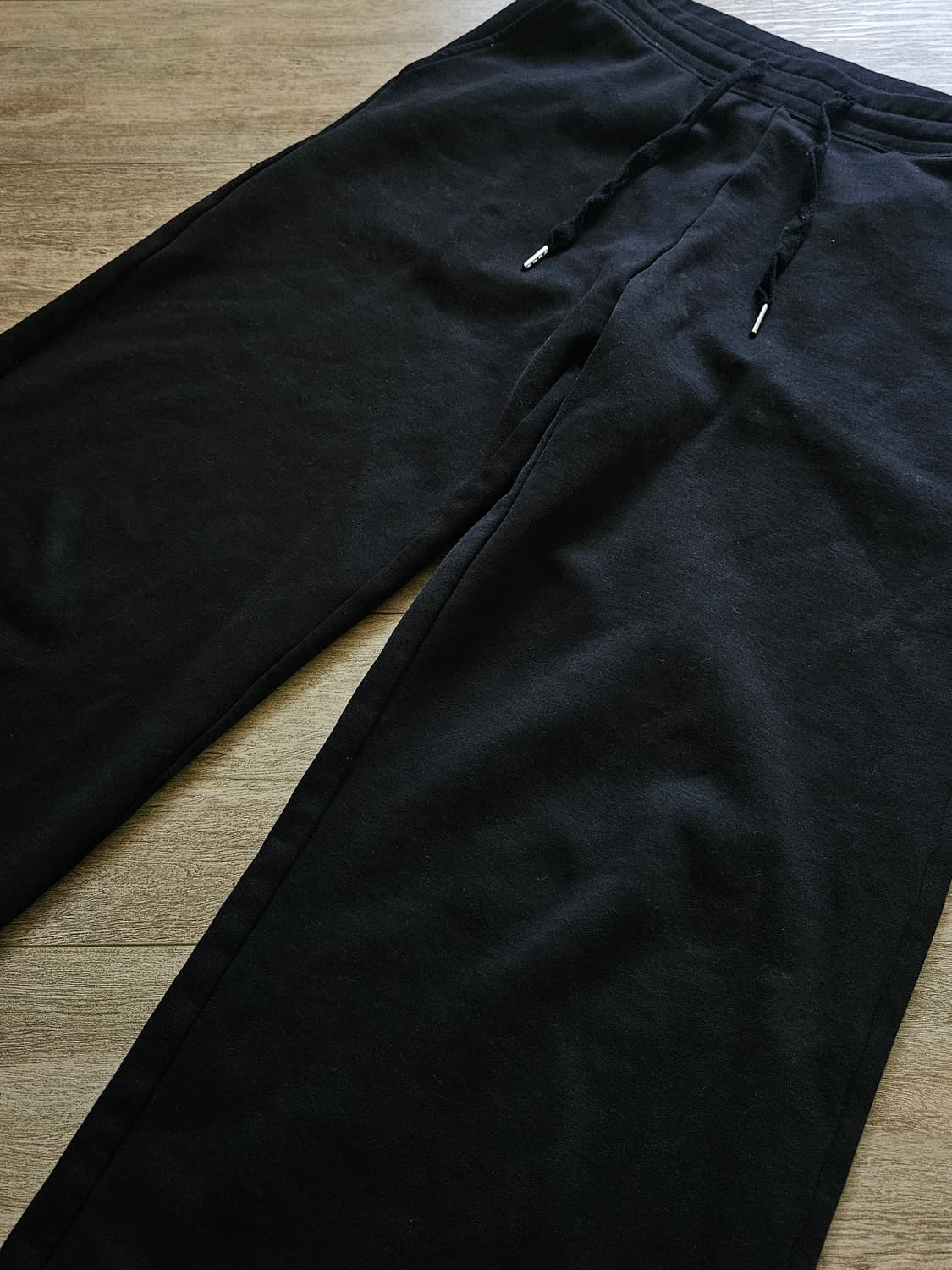 무신사 검정 와이드 바지 상품이미지1