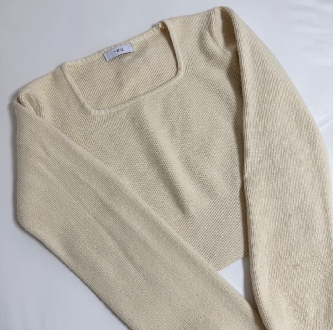 트위 Twee 연노랑 니트  상품이미지1