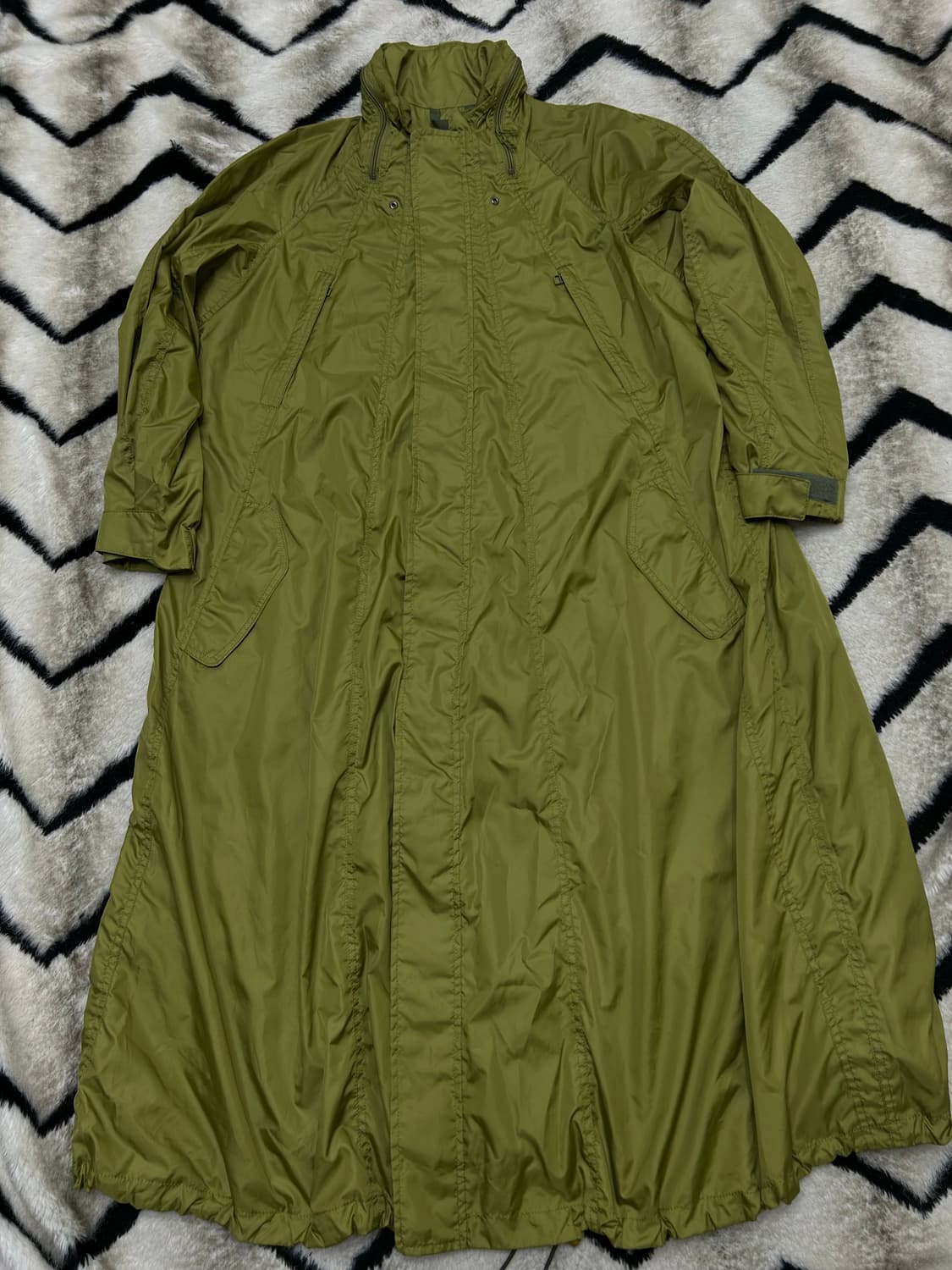 [2]이세이미야케 Fete 아카이브 파라슈트 롱 자켓/카키올리브 상품이미지3