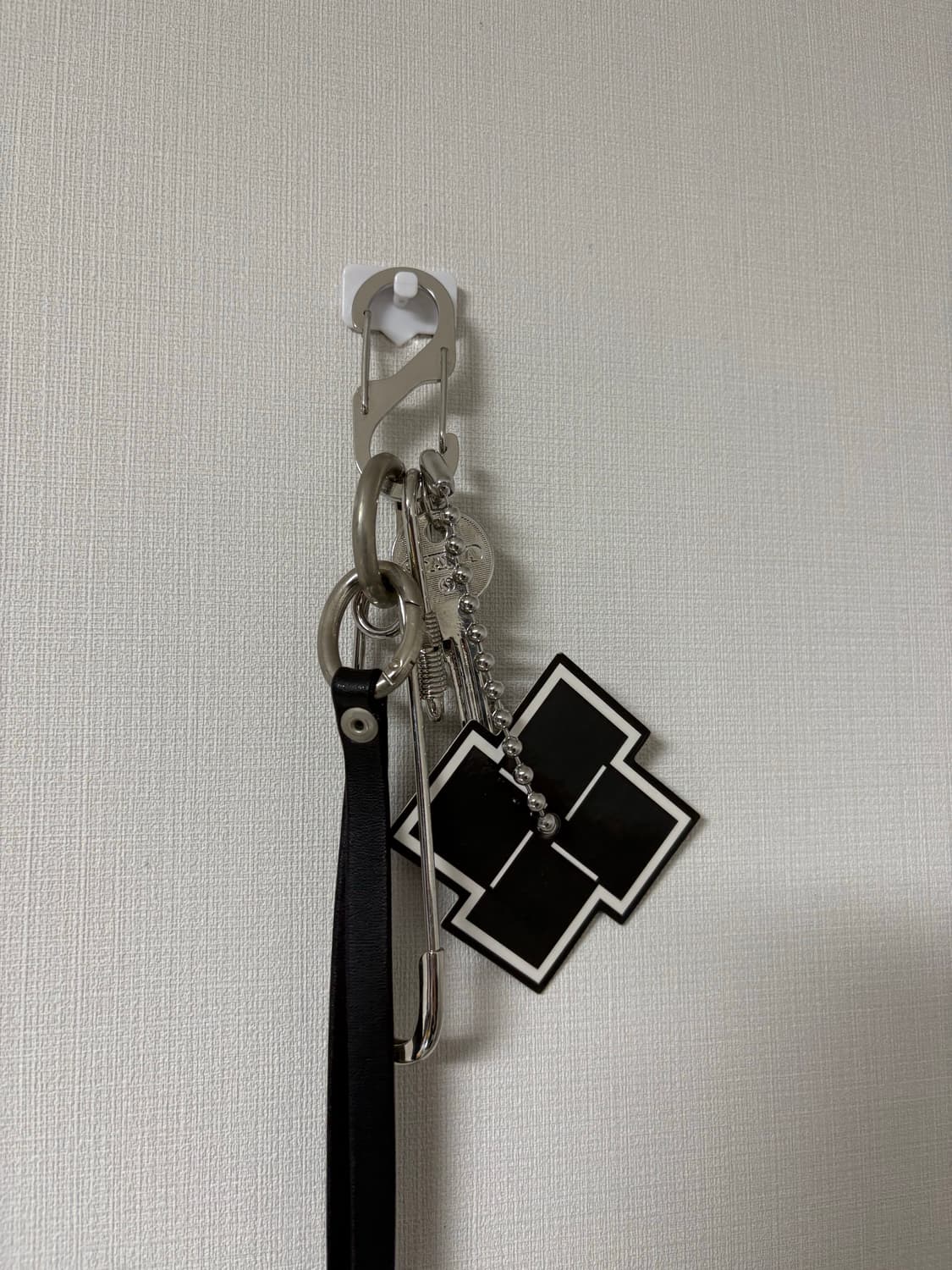 노쿨러스 WHIP KEY CHAIN BLACK 키링 상품이미지2