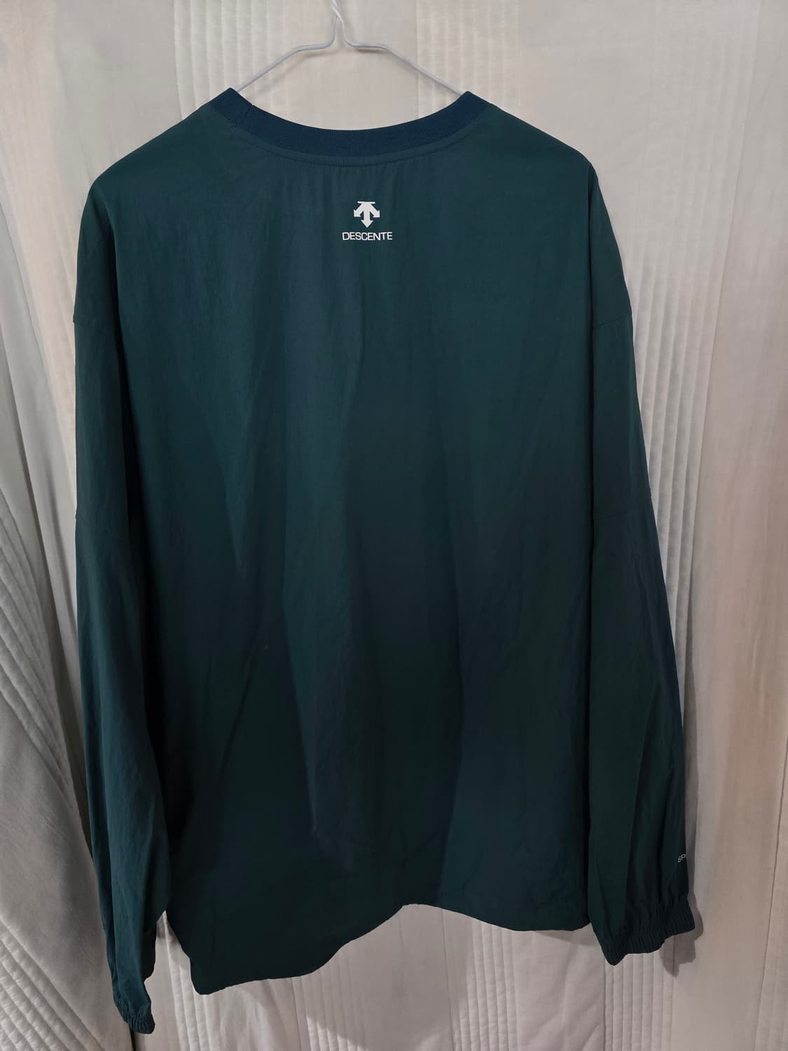 데상트 바람막이  상품이미지4