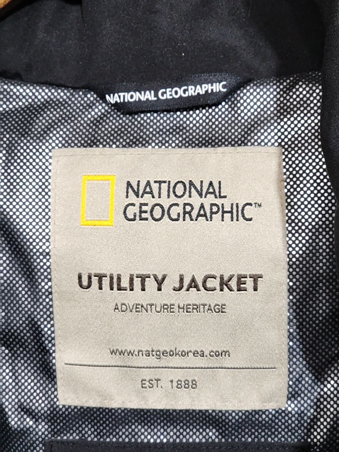 (M) 내셔널지오그래픽 다운자켓 블랙 오리털 와펜 패딩점퍼  상품이미지3