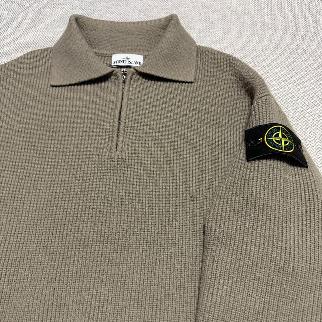 스톤아일랜드 카라 니트 상품이미지2