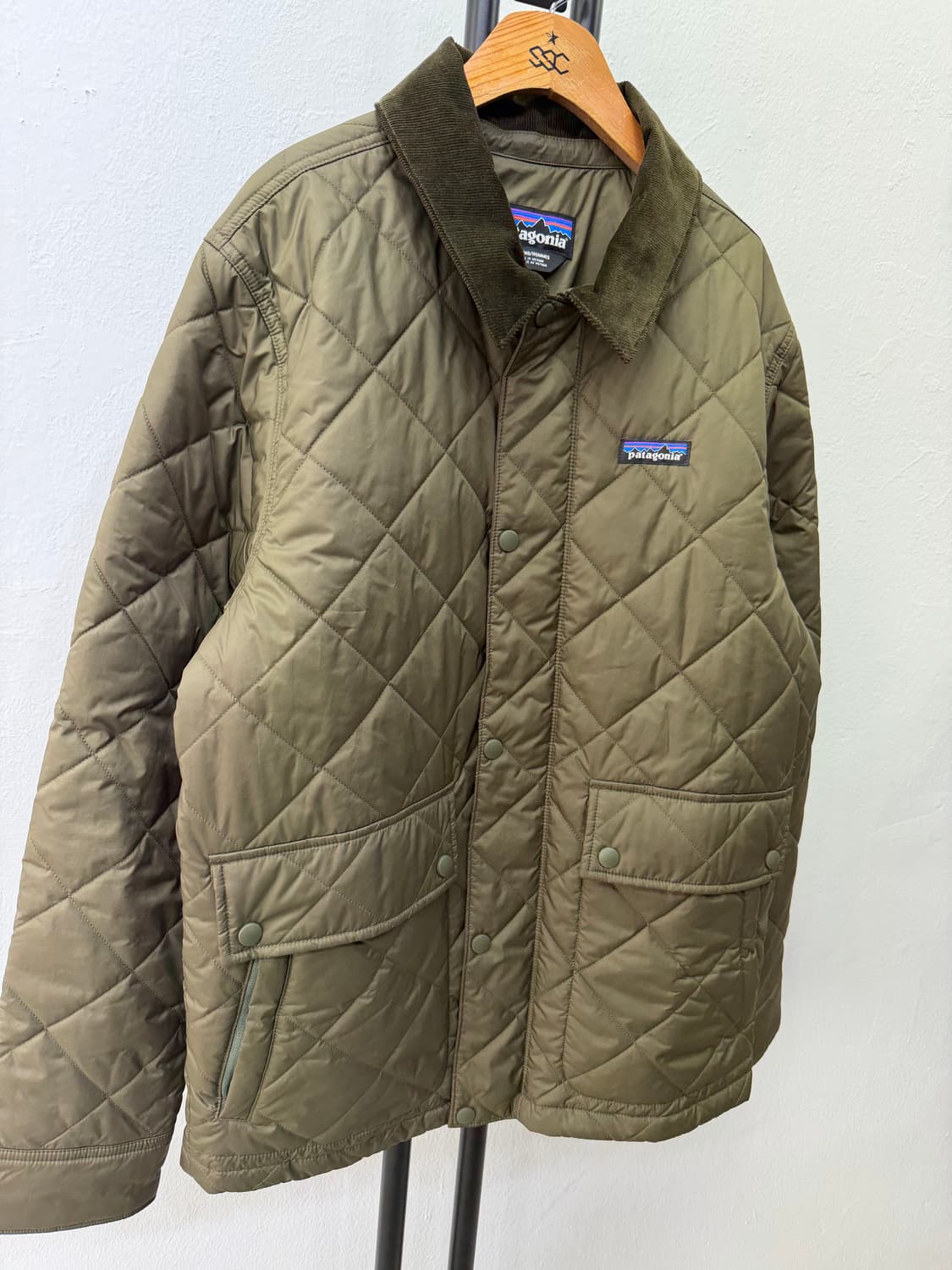정품) 파타고니아 남성 퀼티드 아웃포켓 점퍼 M 상품이미지2