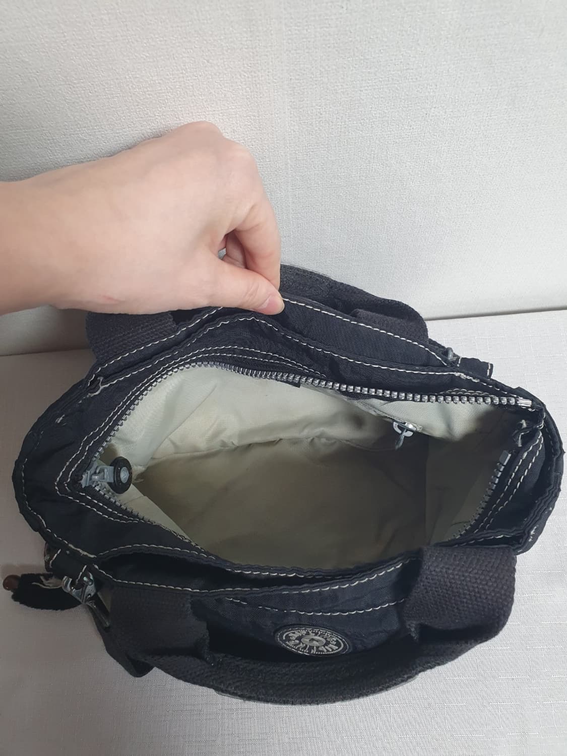 🖤 키플링 Art M 블랙 2way 크로스백 상품이미지6