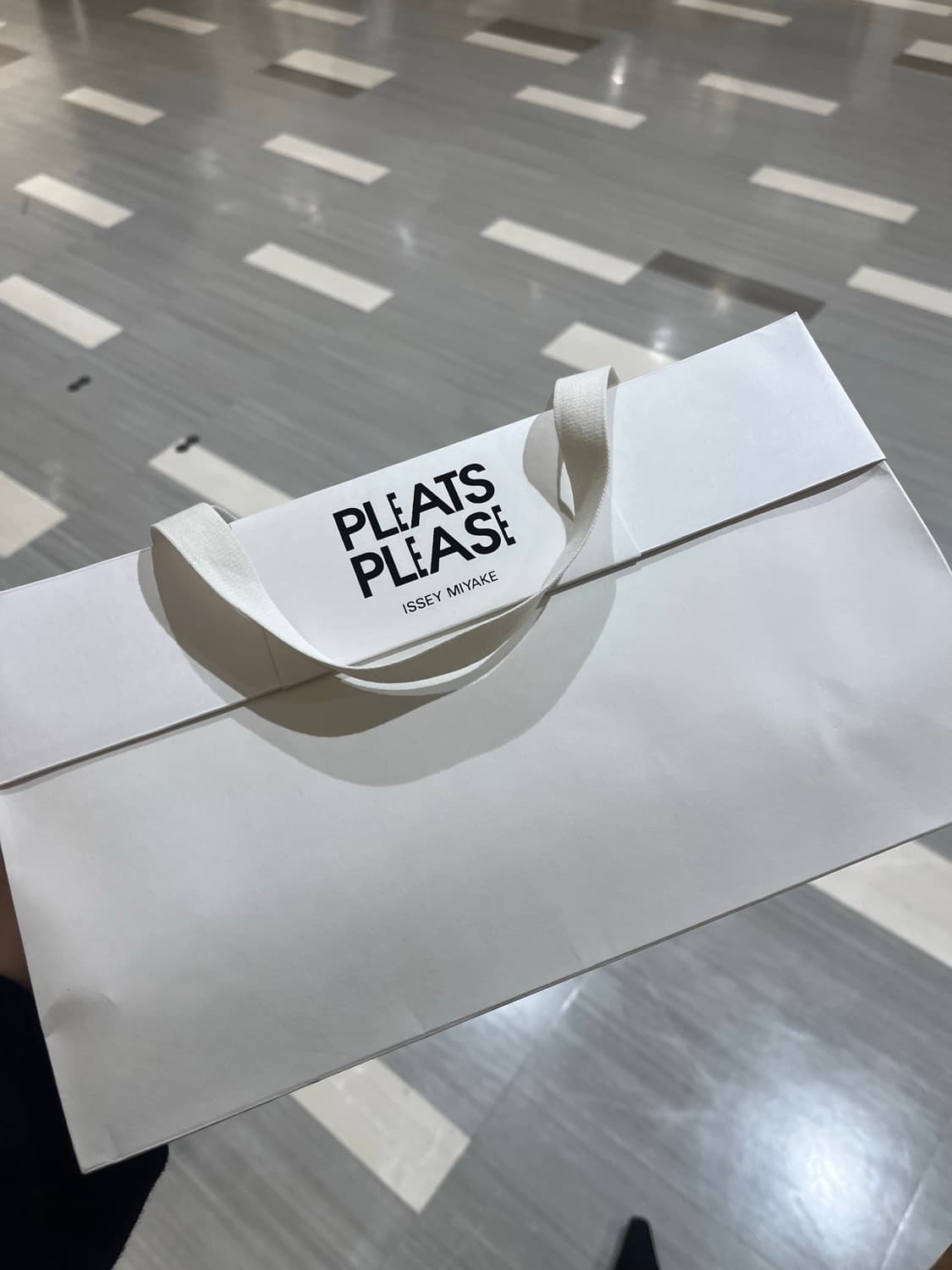 새상품) 이세이미야케 플리츠플리즈 베이직 스카프 상품이미지7