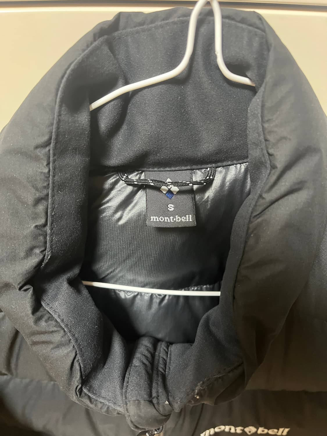 몽벨 고어텍스 블랙 경량 패딩 800필파워 상품이미지5