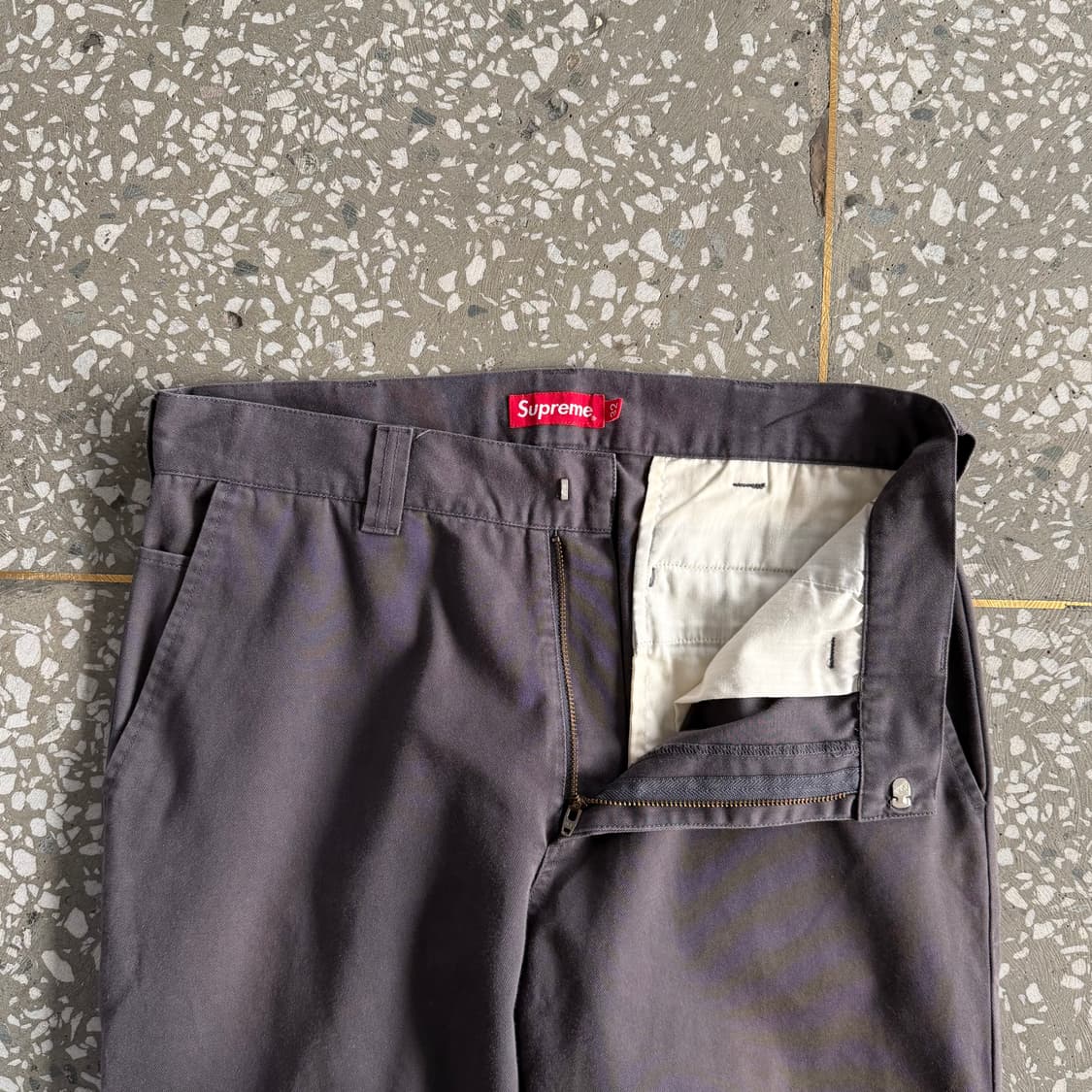 슈프림 워크 팬츠 스모크 컬러 상품이미지4