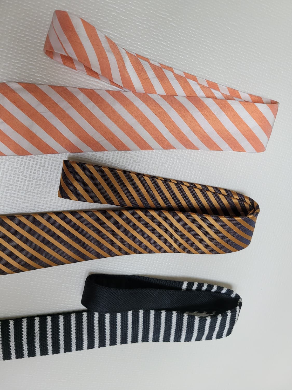 넥타이 3종 (스트라이프패턴 오렌지, 골드, 블랙) 상품이미지7