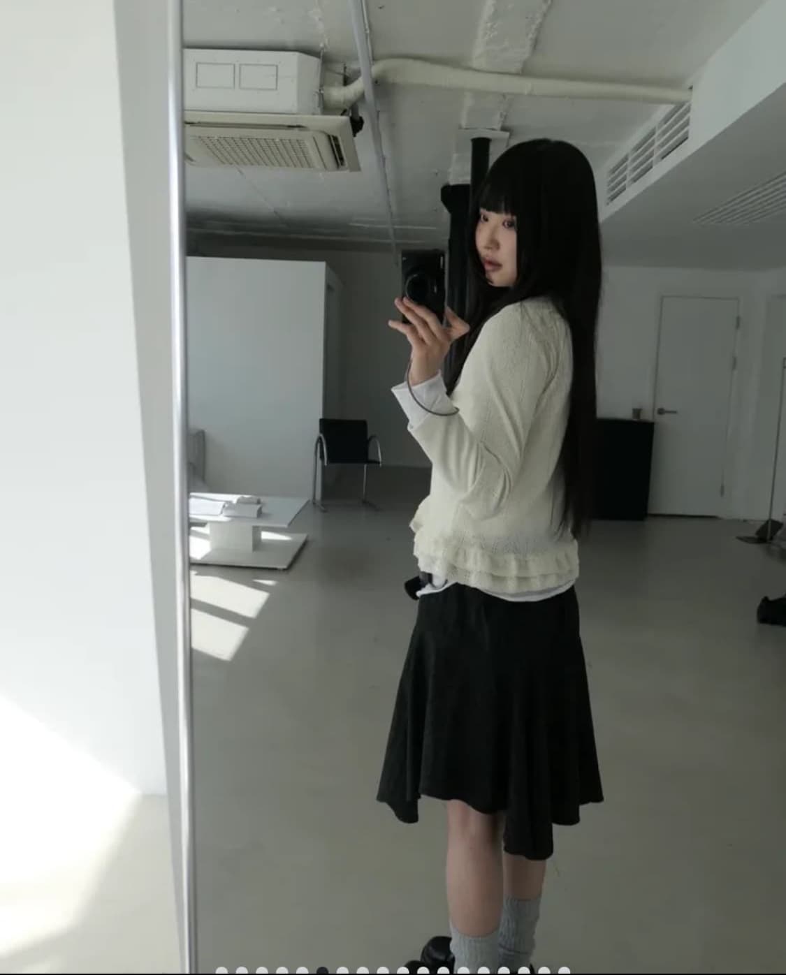 세이지 블루 미디스커트  상품이미지2