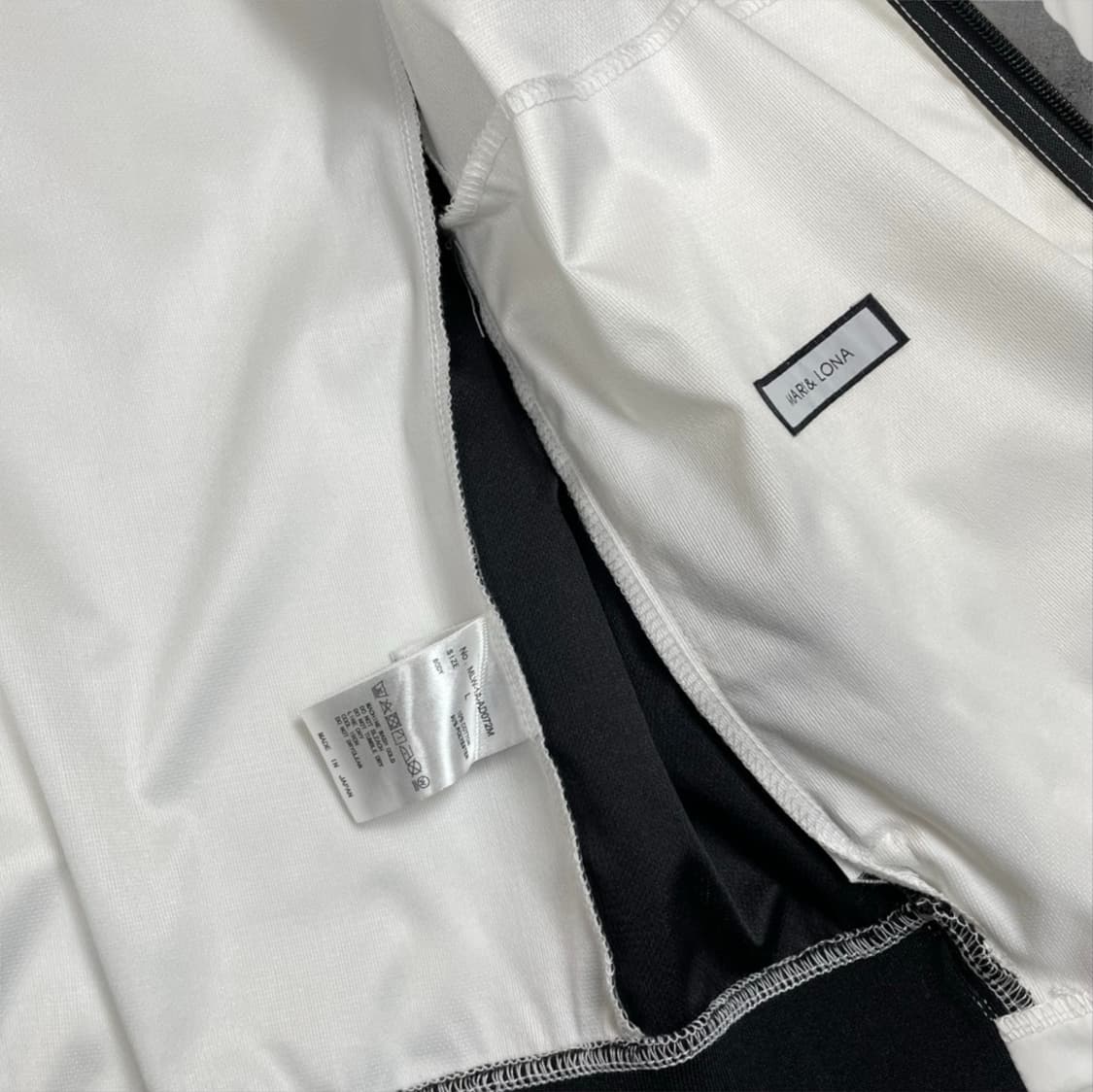 마크앤로나 Mark&Lona 화이트 일본판 스컬 후드 윈드자켓 L 상품이미지3