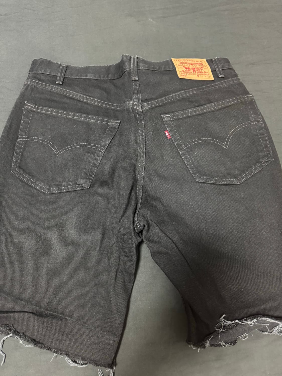 00s 리바이스 550 흑청 W38 L32 컷팅반바지 블랙진 빈티지 구제 상품이미지2