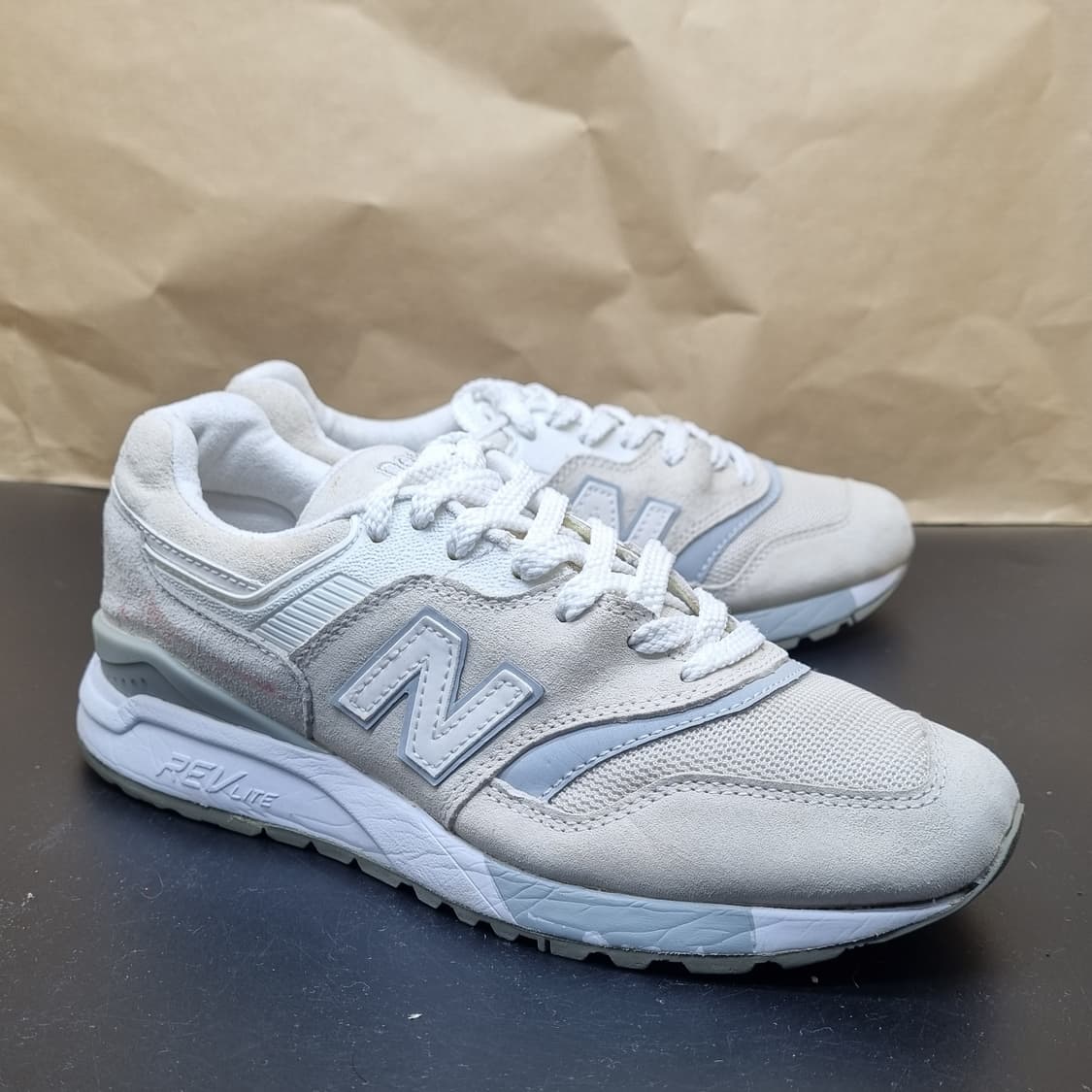 뉴발란스 997 아이보리 운동화245  상품이미지1