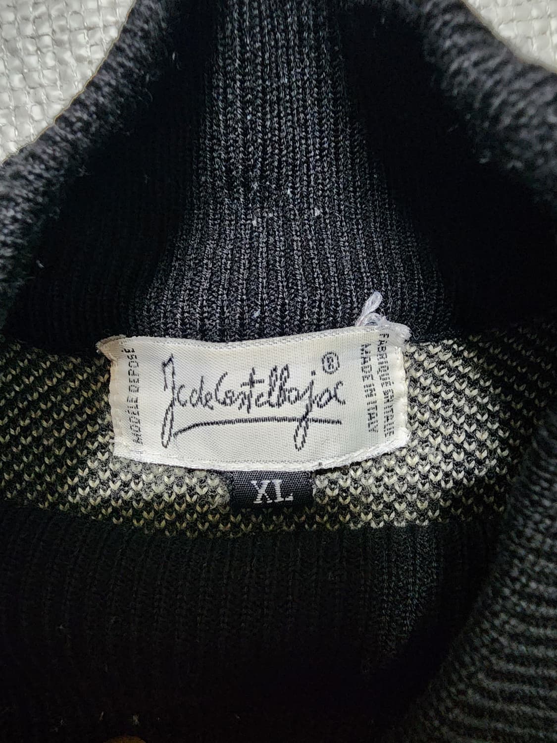 카스텔바쟉 미키마우스 패턴 니트 상품이미지6