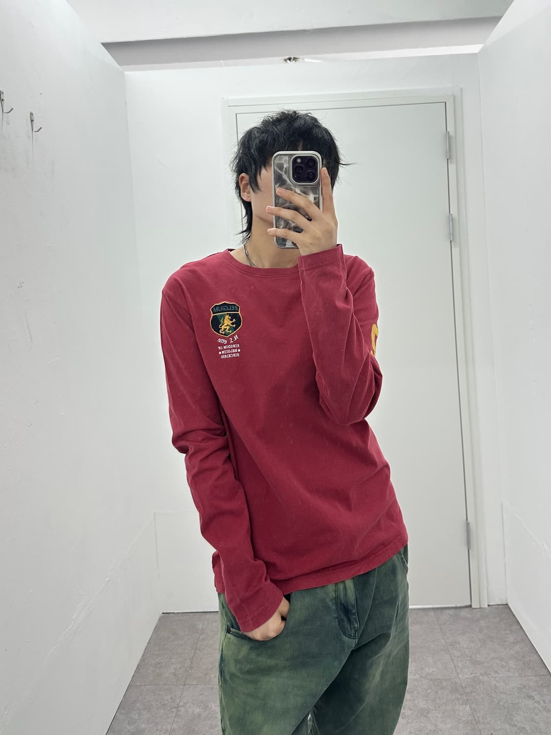 Vintage embroidered crest longsleeve 상품이미지1
