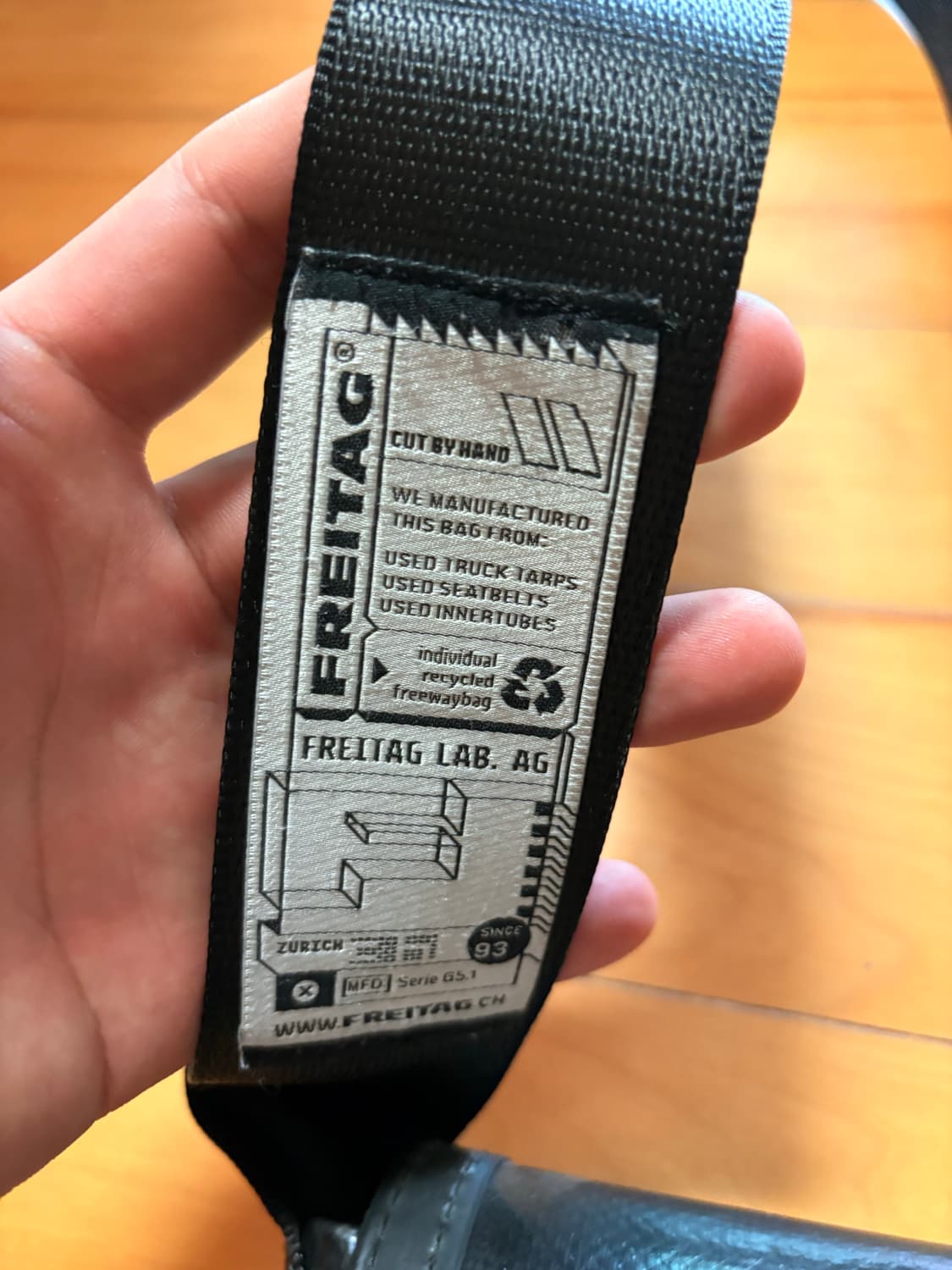 프라이탁 라씨 검정 노랑 상품이미지3