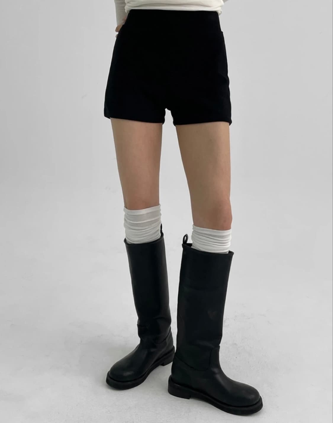 블랙업 프렌느 밴딩 숏팬츠 상품이미지1