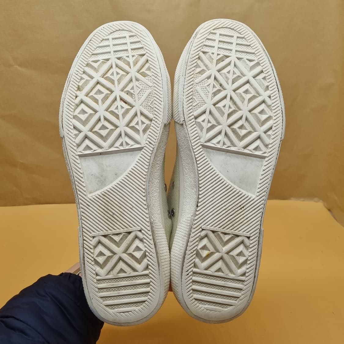 빈폴 여성스니커즈. 실사이즈240 상품이미지3