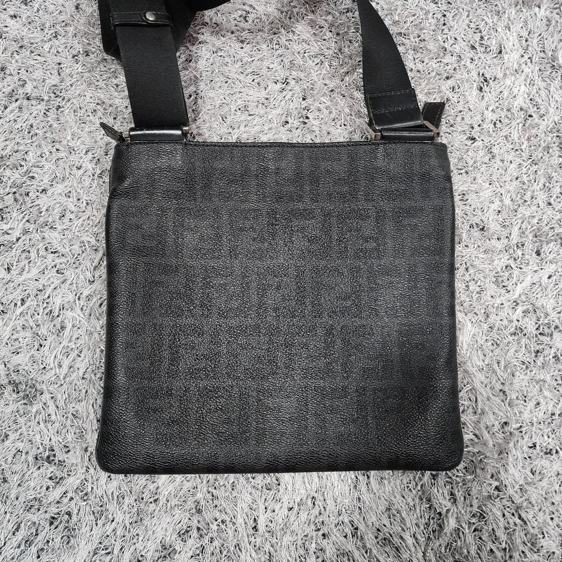 펜디 블랙 주카 스팔마티 옴브레 크로스백 상품이미지3