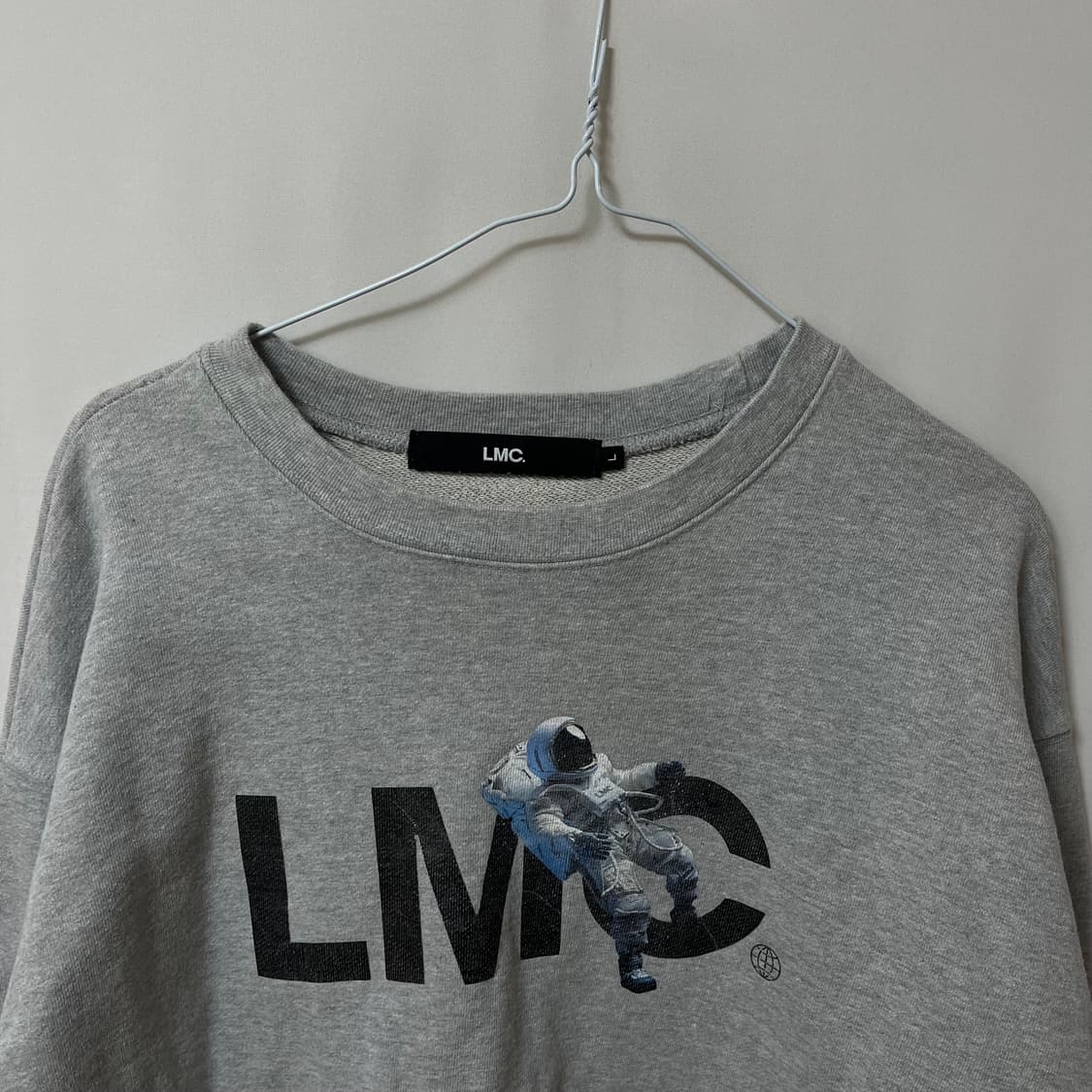 LMC 우주비행사 빅로고 맨투맨 L/100 상품이미지3