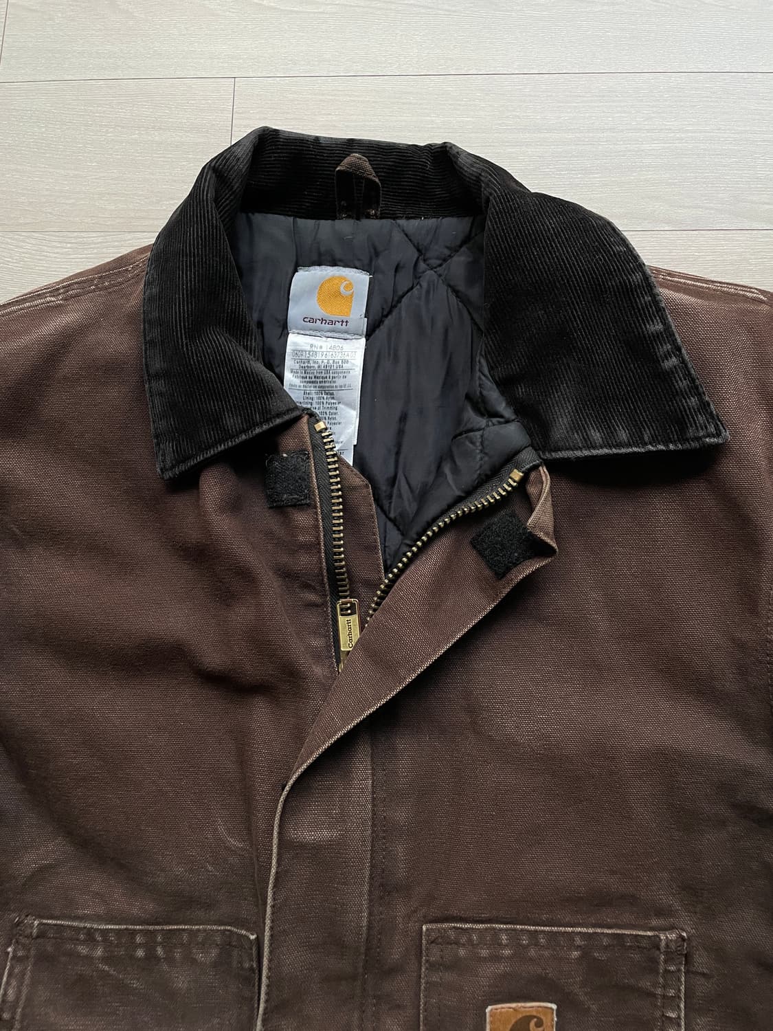 칼하트 J22 DKB 다크브라운 디트로이트 아크틱 자켓 빈티지 상품이미지4