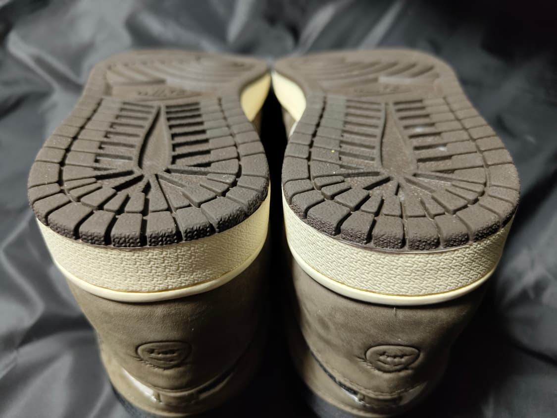 나이키 조던1 스캇 모카 상품이미지3