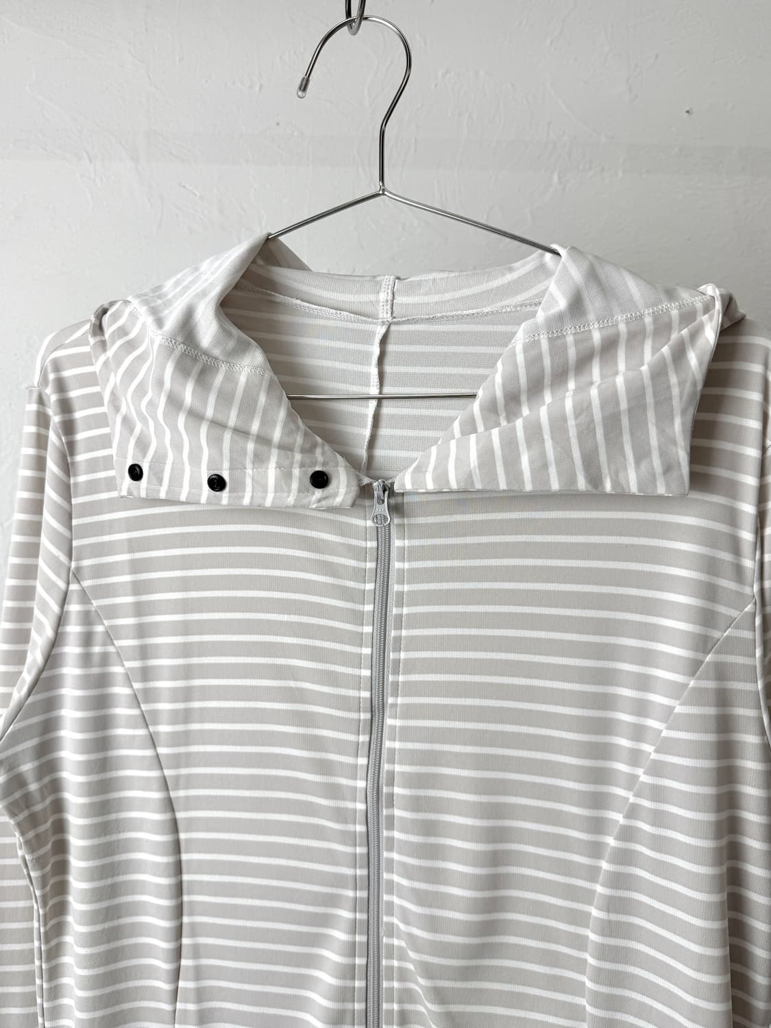 미즈노 스트라이프 핑거홀 후드 집업 상품이미지3