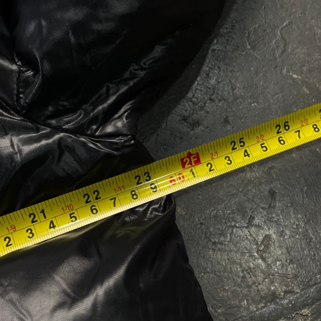 100 헤지스 유광패딩  상품이미지7