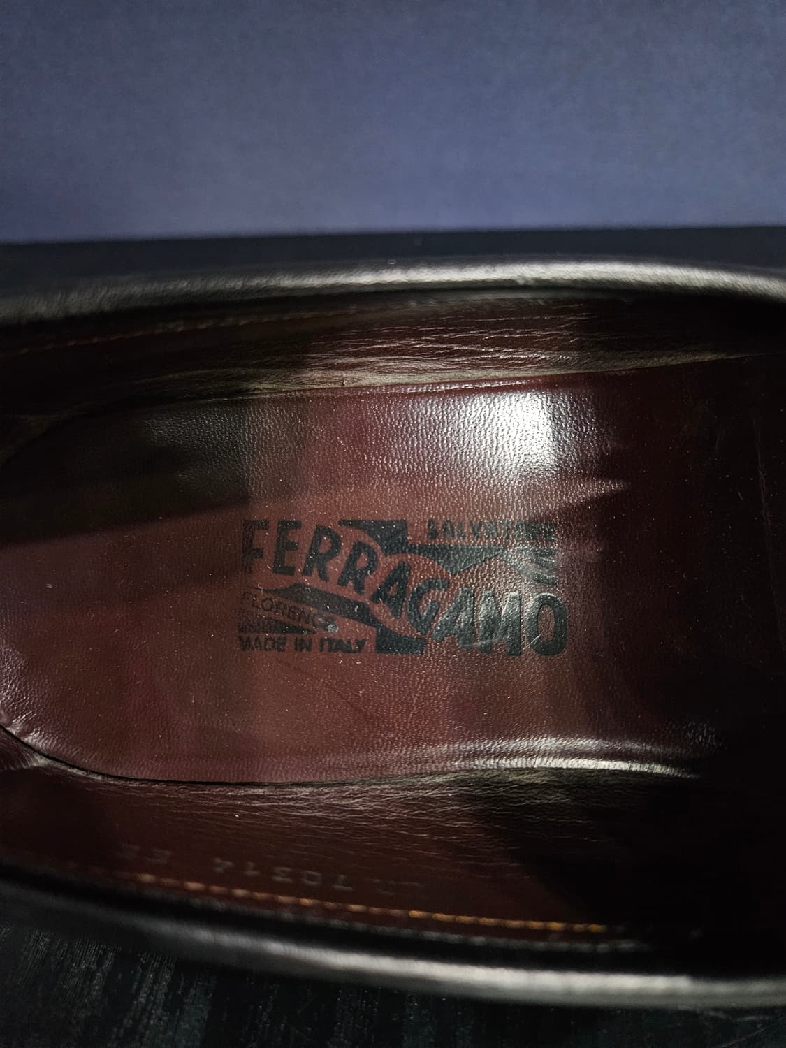 페라가모 블랙 남성 9 로퍼  상품이미지4