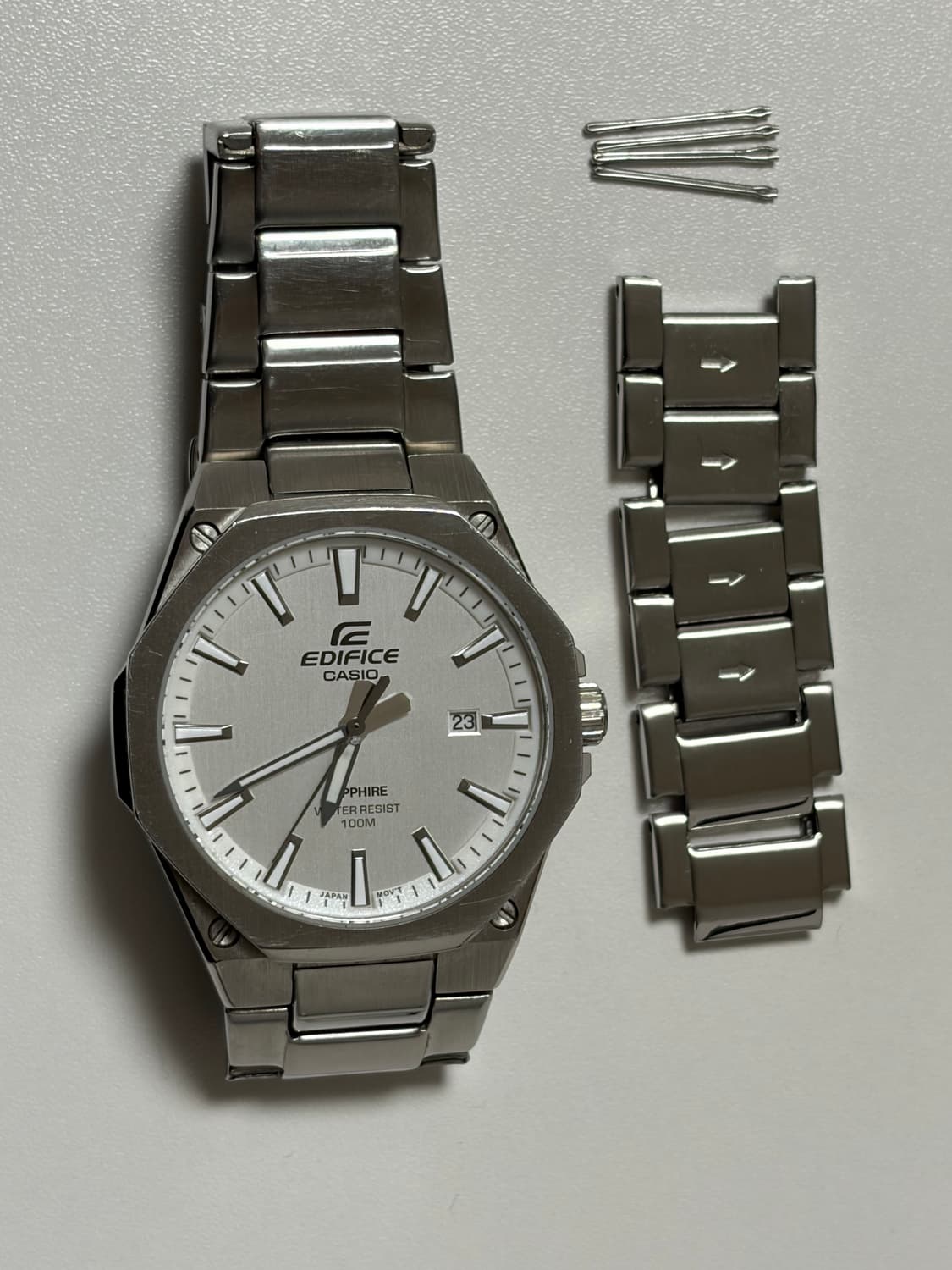 카시오 에디피스 에얄오크 화이트 팝니다. 상품이미지2