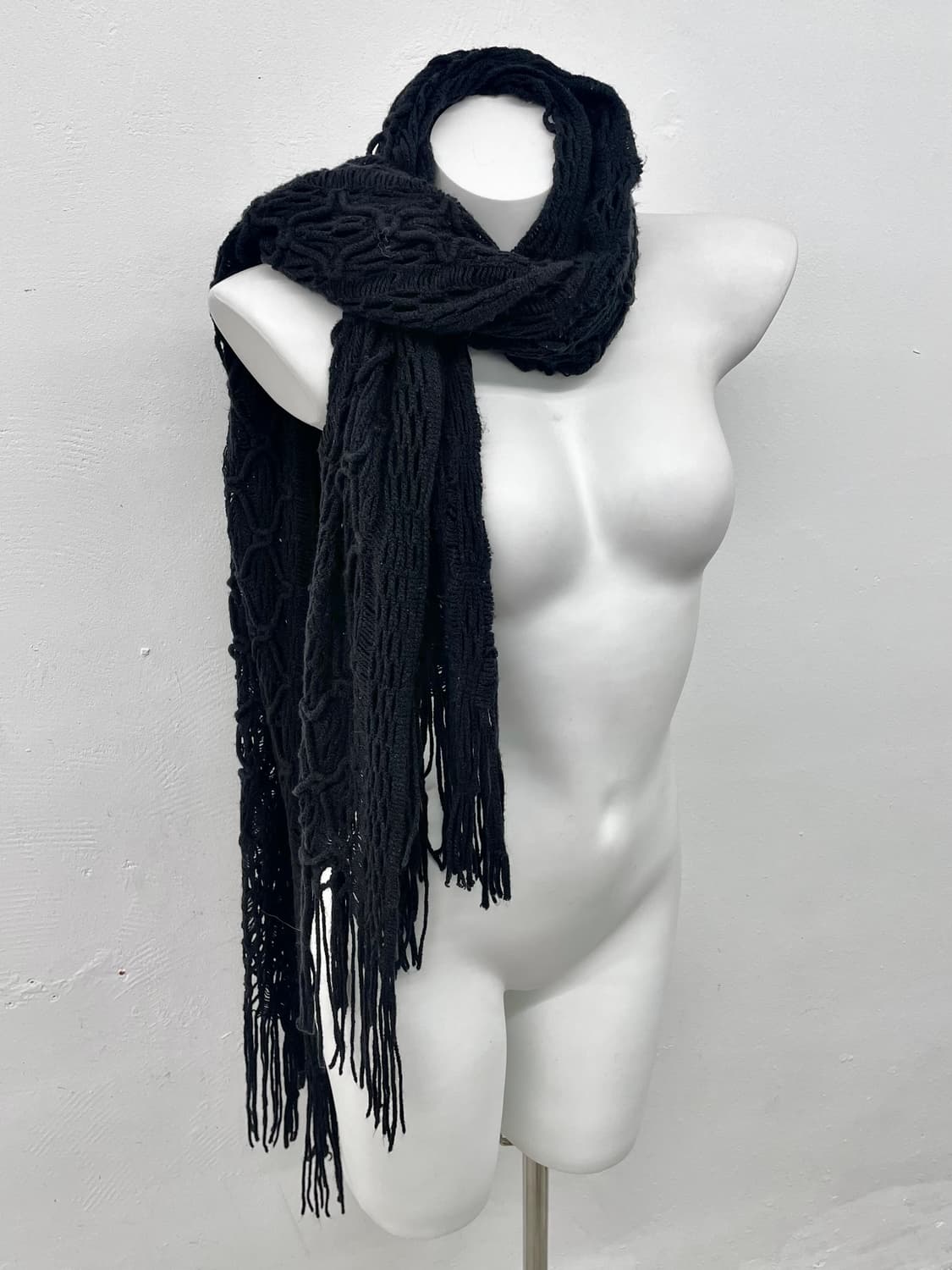 블랙 그런지 짜임 머플러  상품이미지2