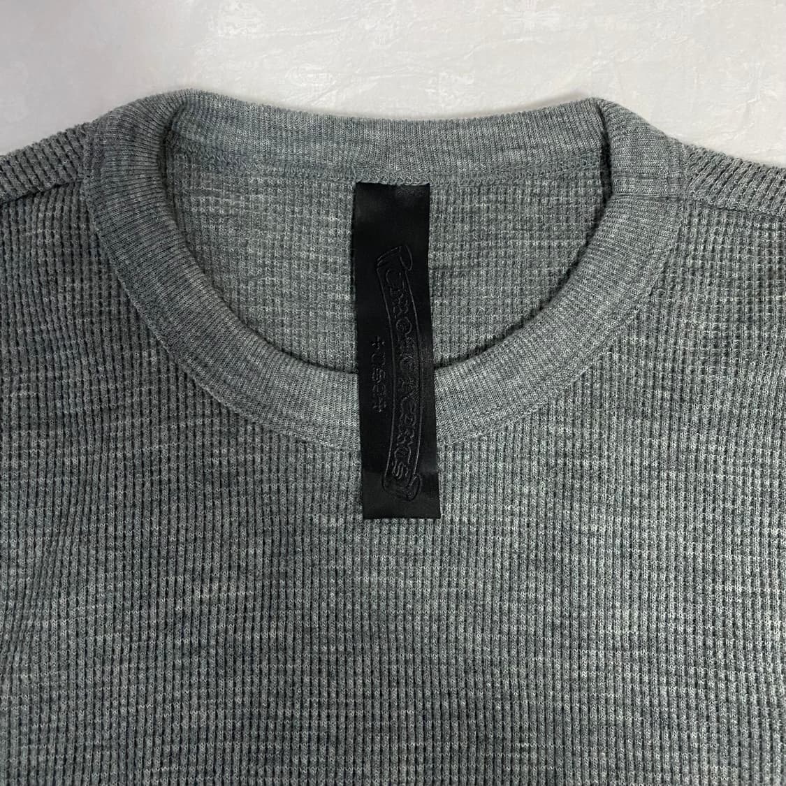 [L] 크롬하츠 CH 레터 와플 써멀 롱슬리브 티셔츠 그레이 상품이미지5