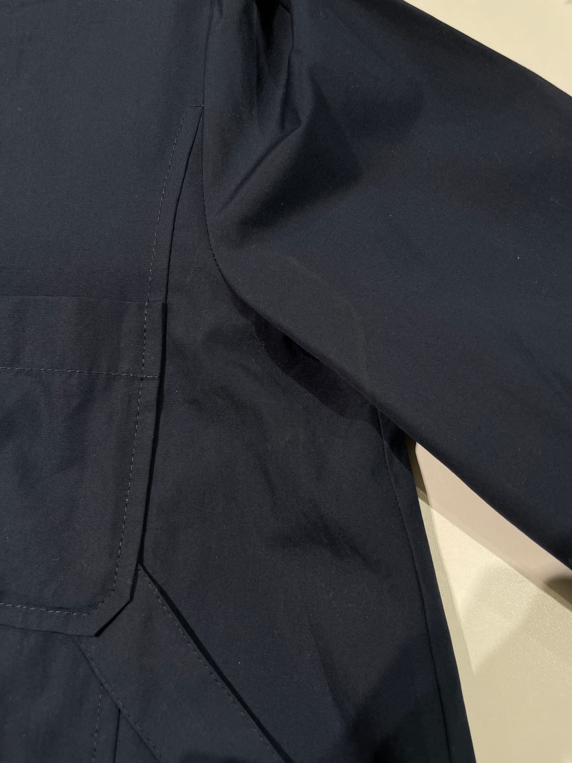 메종 마르지엘라 1 다크 네이비 싱글 포켓 백스티치 코튼 블라우스 상품이미지10