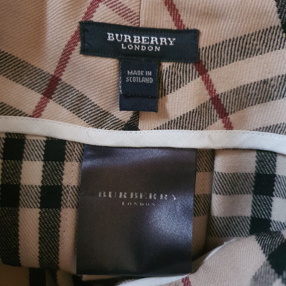 정품 버버리 여성 노바체크 랩 스커트 상품이미지6
