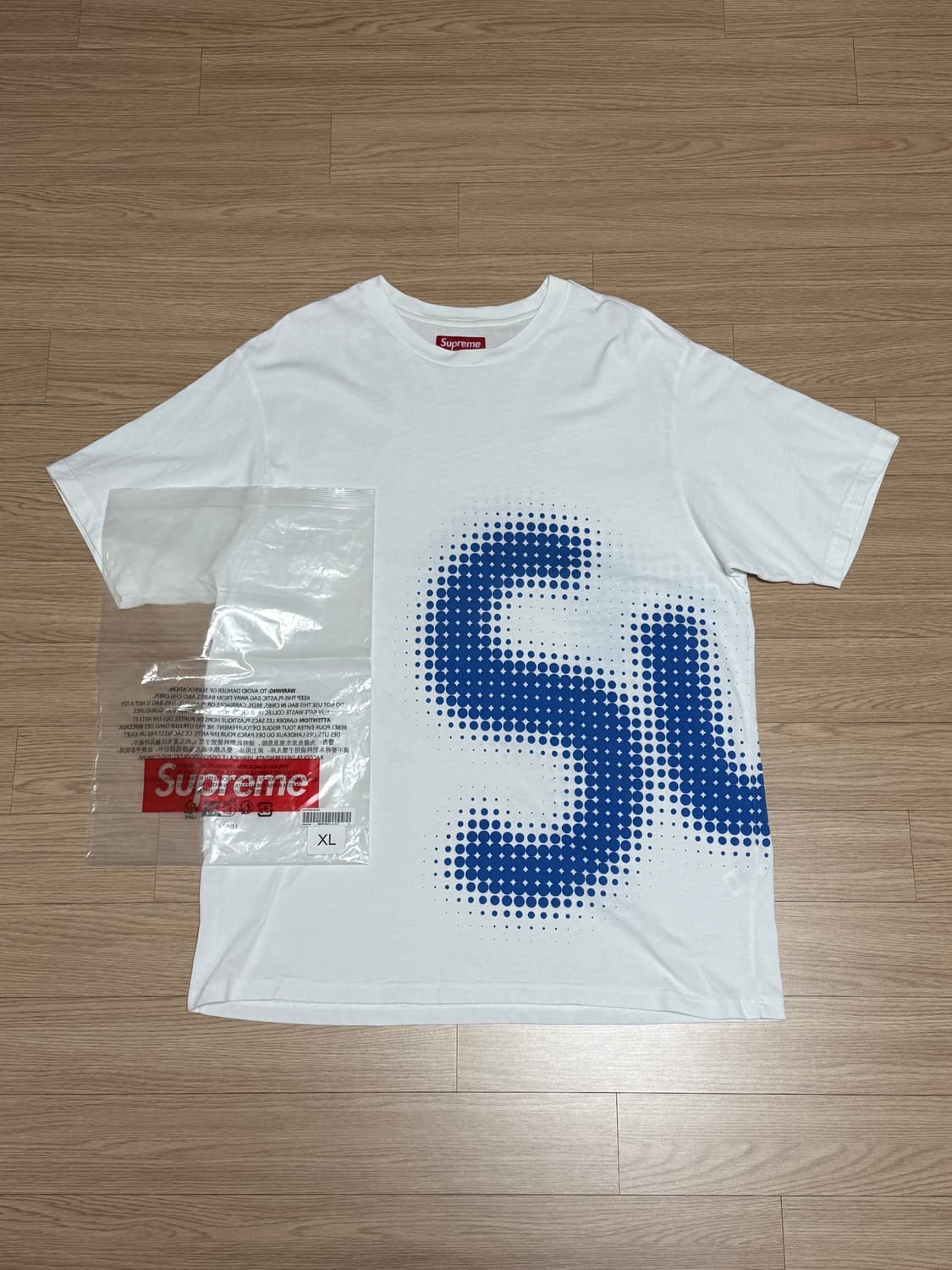 슈프림 24SS 할프톤 반팔 티셔츠 XL 상품이미지1