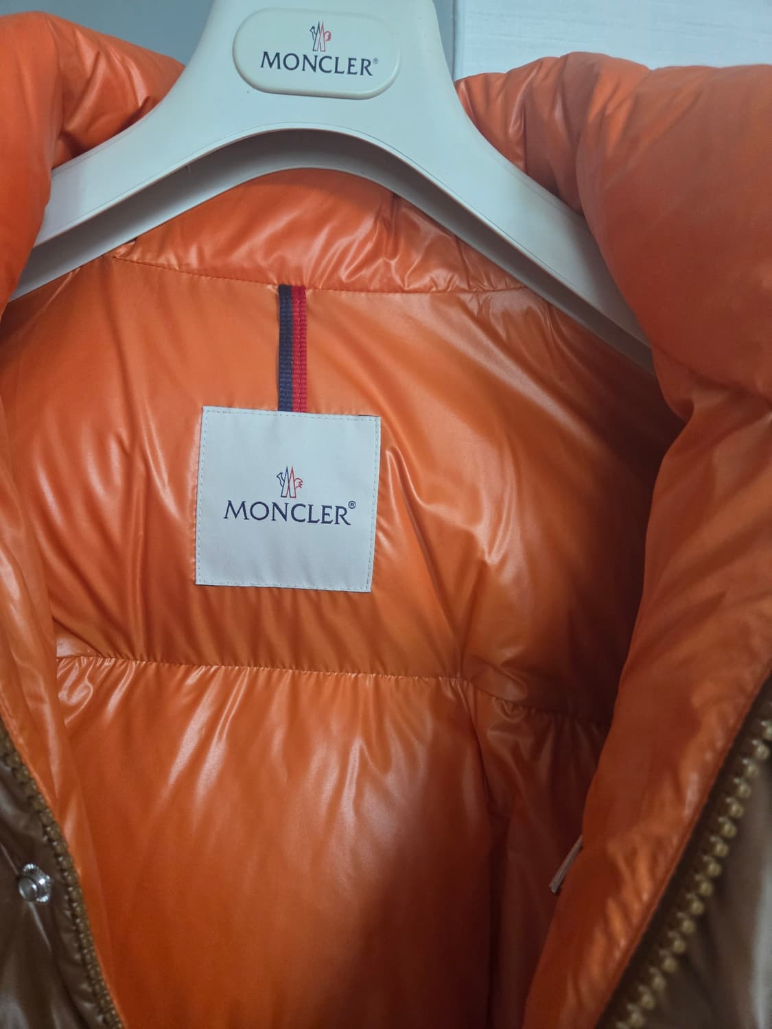 몽클레르 Ain 다운 자켓 상품이미지9