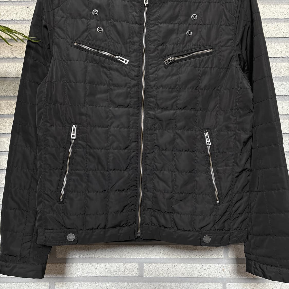 Zadig&Voltaire 퀼팅 바이커 자켓 사선지퍼 스냅 디테일 블랙 상품이미지5