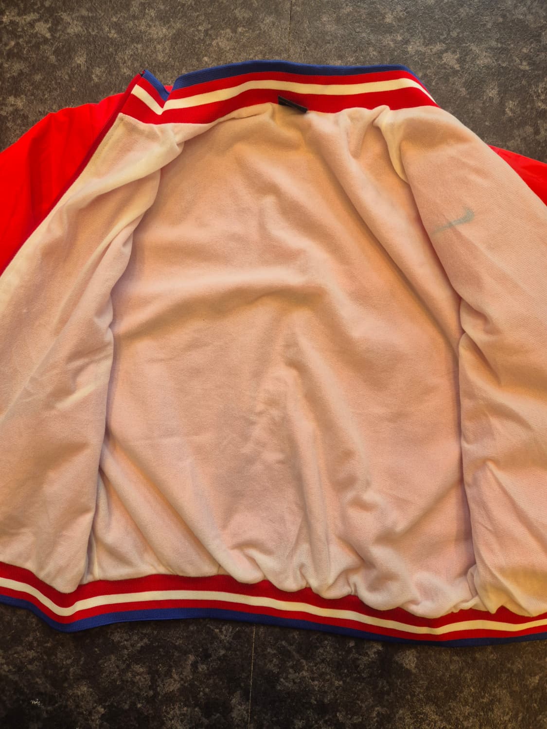 나이키 팀 바람막이 자켓 L 사이즈입니다 상품이미지5