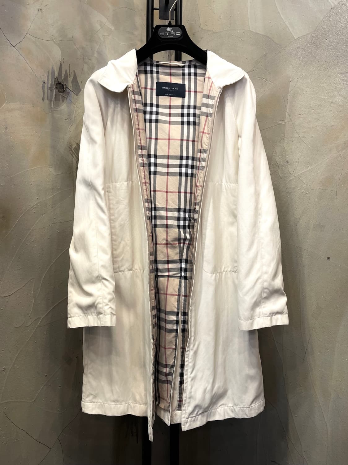 정품)) 버버리 런던 크림색 후드 코트 바람막이 55~55반 상품이미지4
