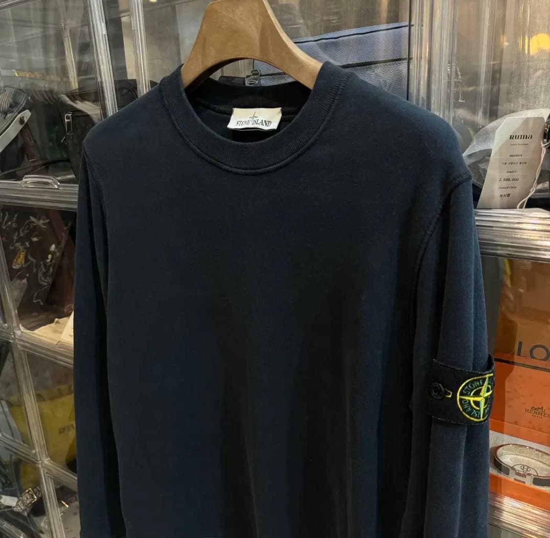 [급] 22FW 스톤아일랜드 맨투맨 네이비 상품이미지2