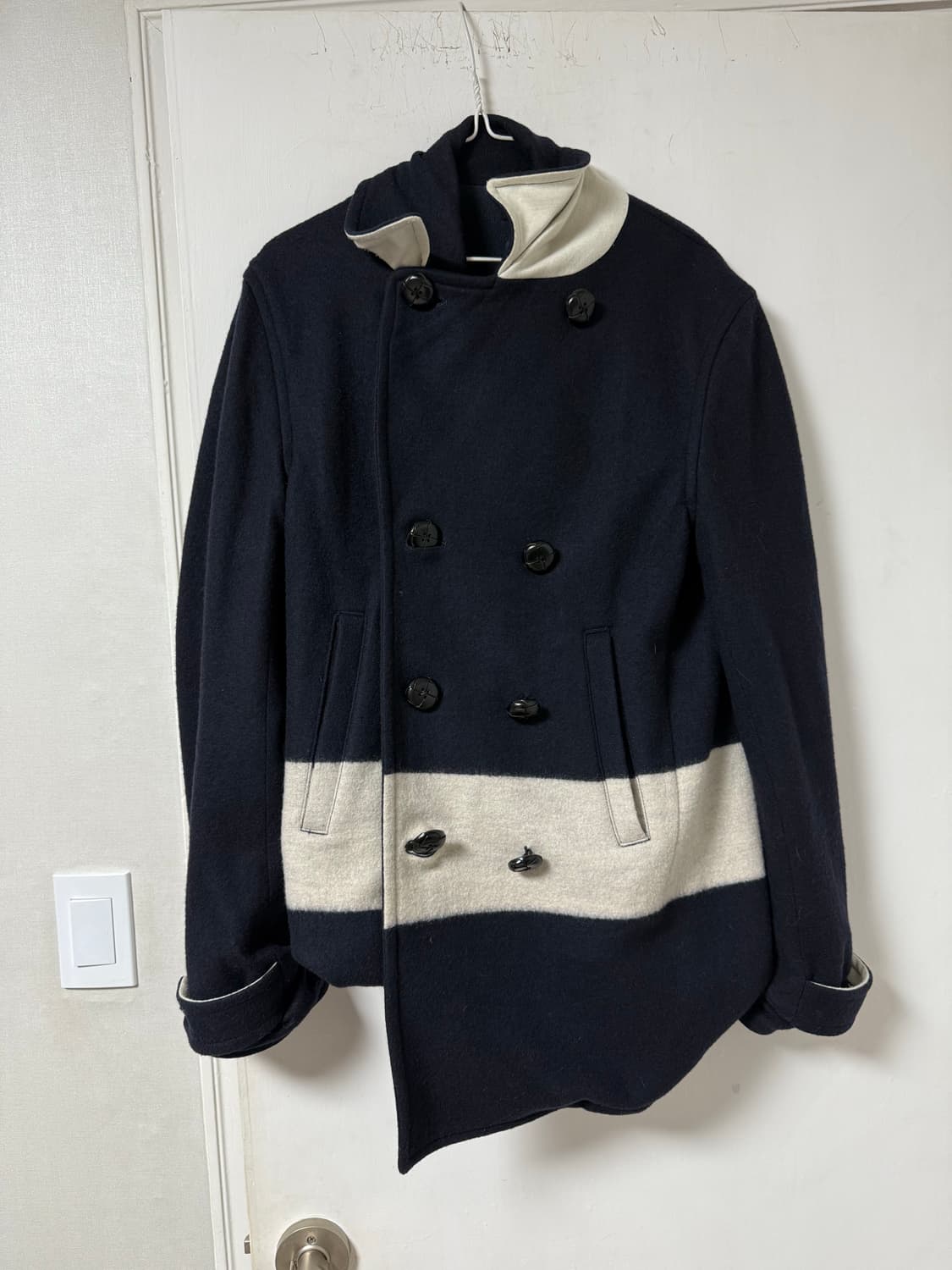 미하라야스히로 비대칭 서페이스 울 숏코트 상품이미지1