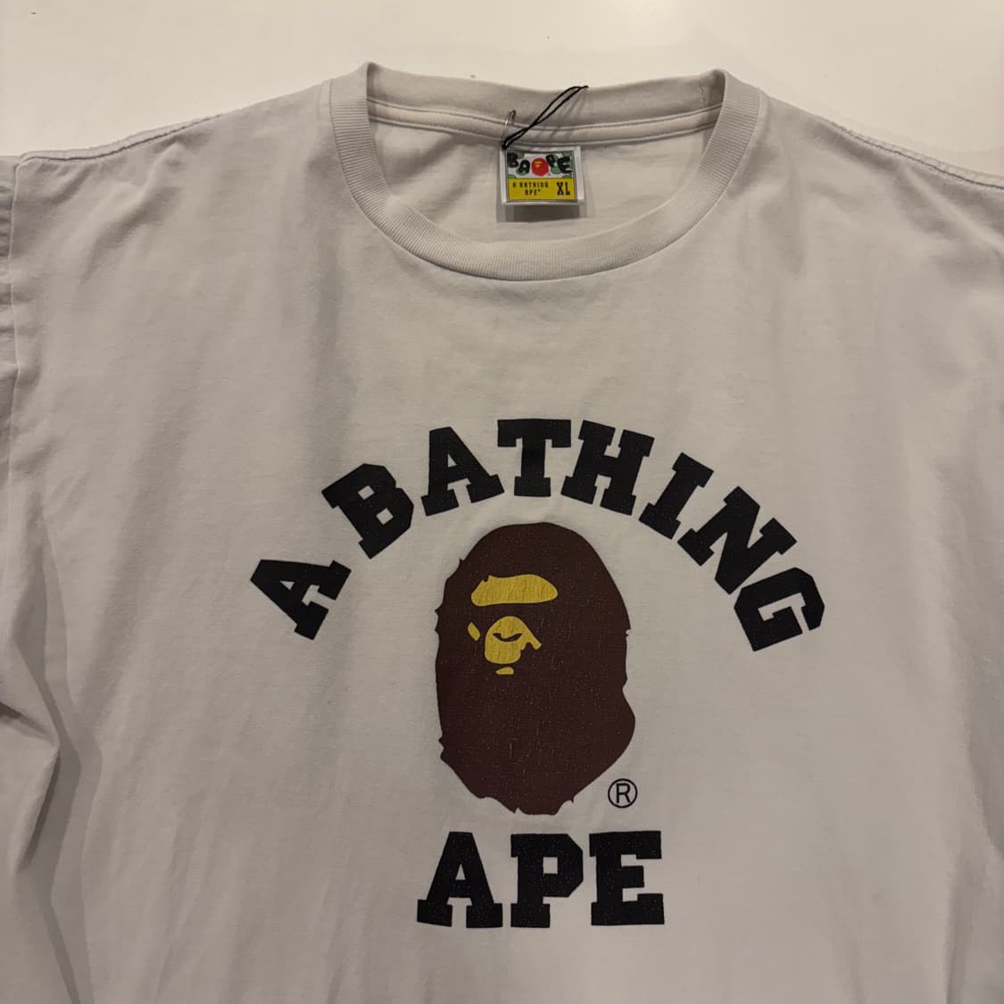 [XL] 베이프 컬리지 반팔 티셔츠 화이트 D447 상품이미지3