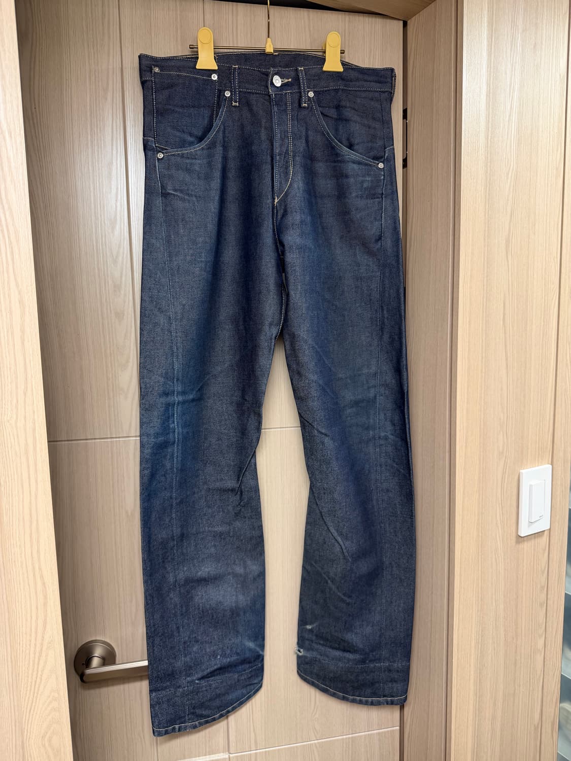 리바이스 엔지니어드 팬츠 상품이미지1