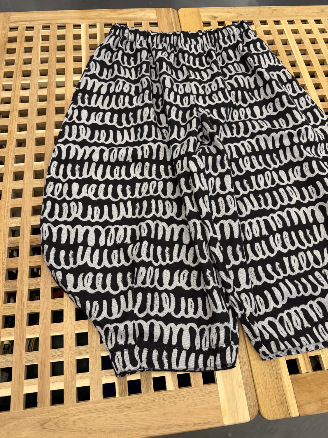 BLACK Comme des Garcons 꼼데가르송 벌룬팬츠 상품이미지4