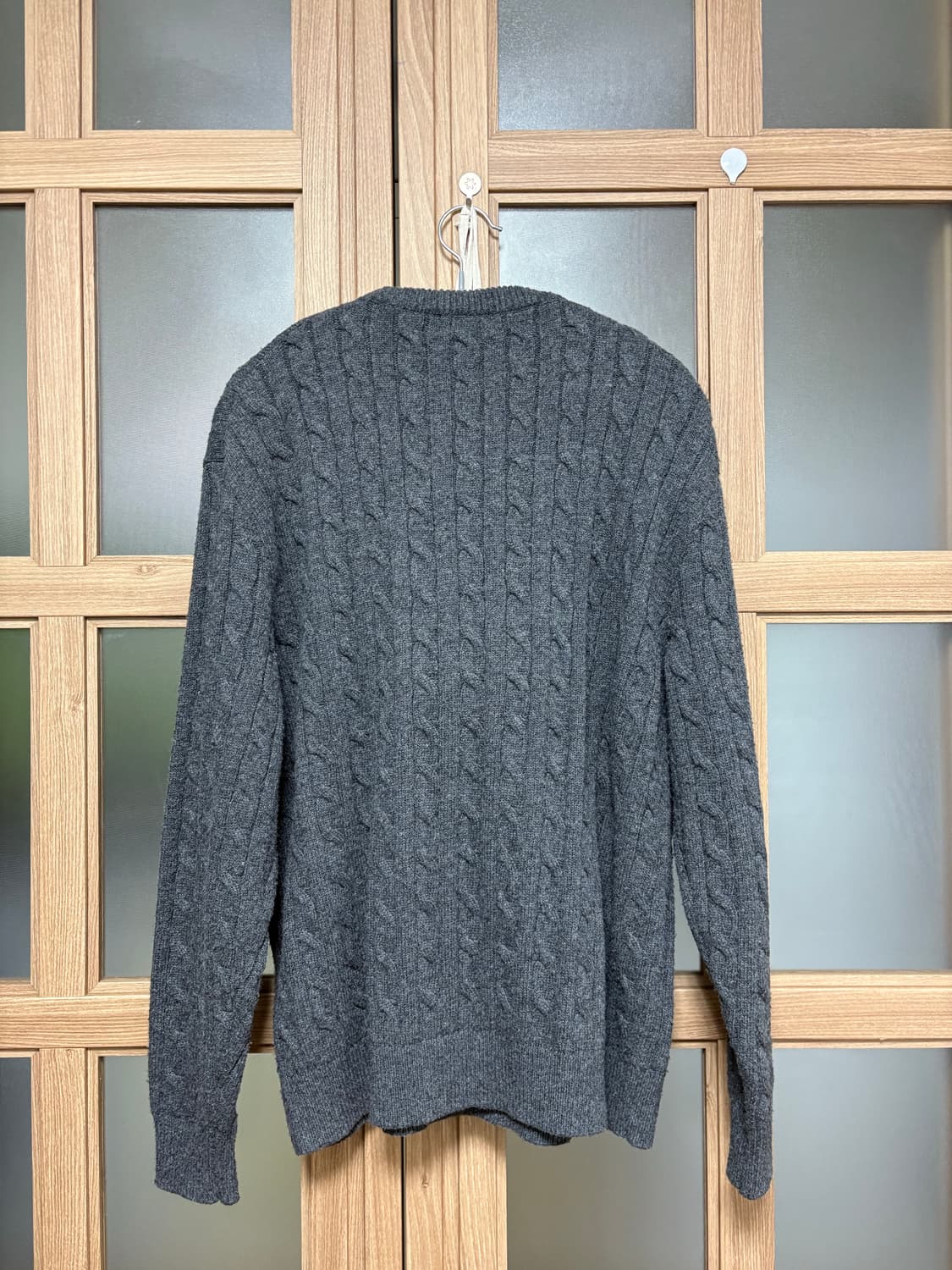 무신사 스탠다드 케이블 크루 넥 니트 [미디엄 그레이] 상품이미지2